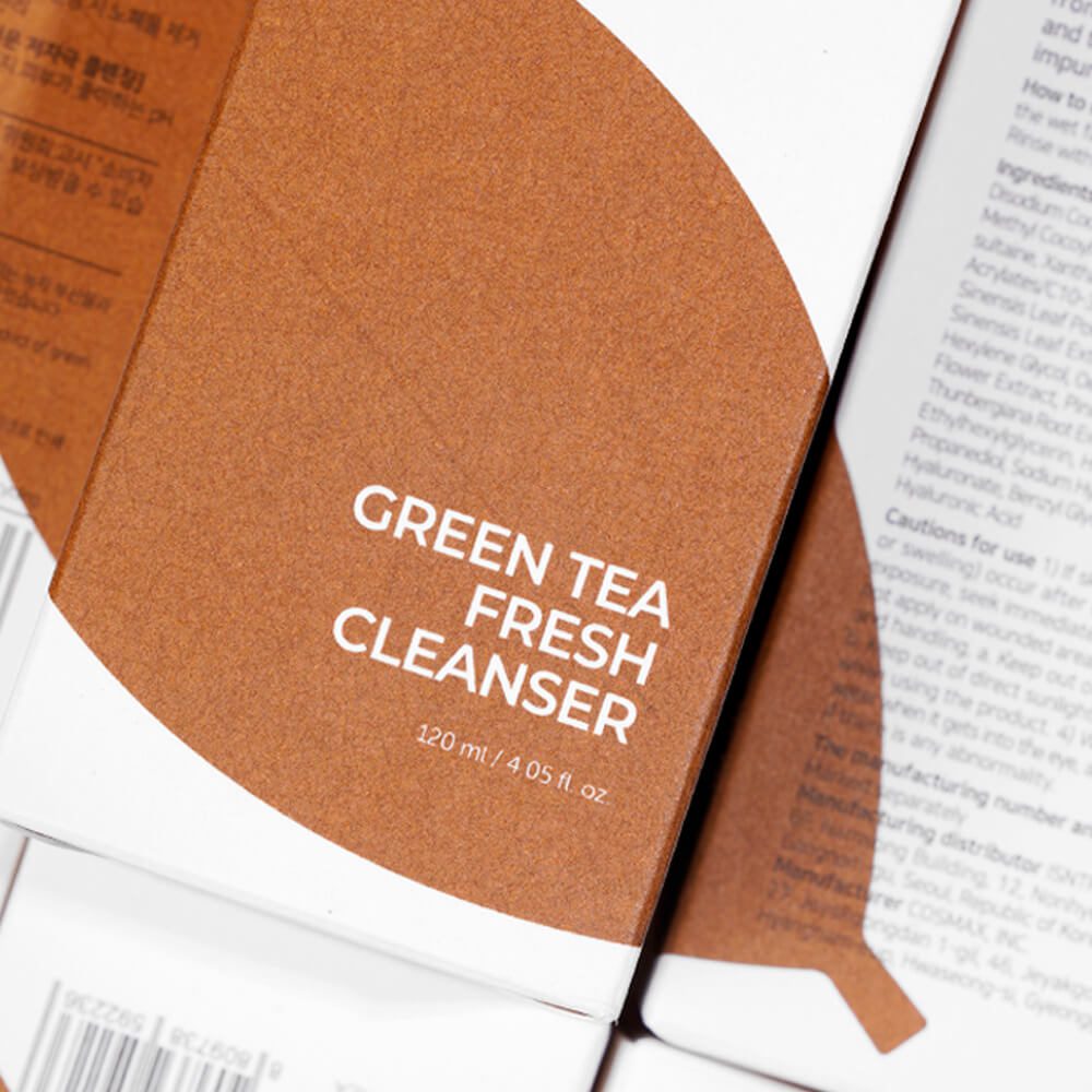 IsNtree Очищающий гель для жирной и комбинированной кожи Green Tea Fresh Cleanser