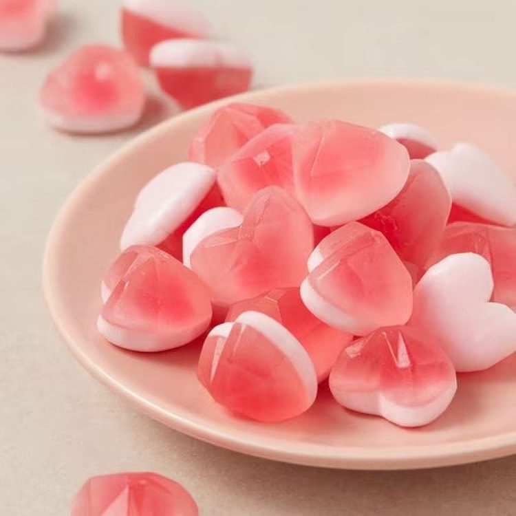 LOTTE Lover Lover White Peach — Жевательный мармелад со вкусом персика 73g