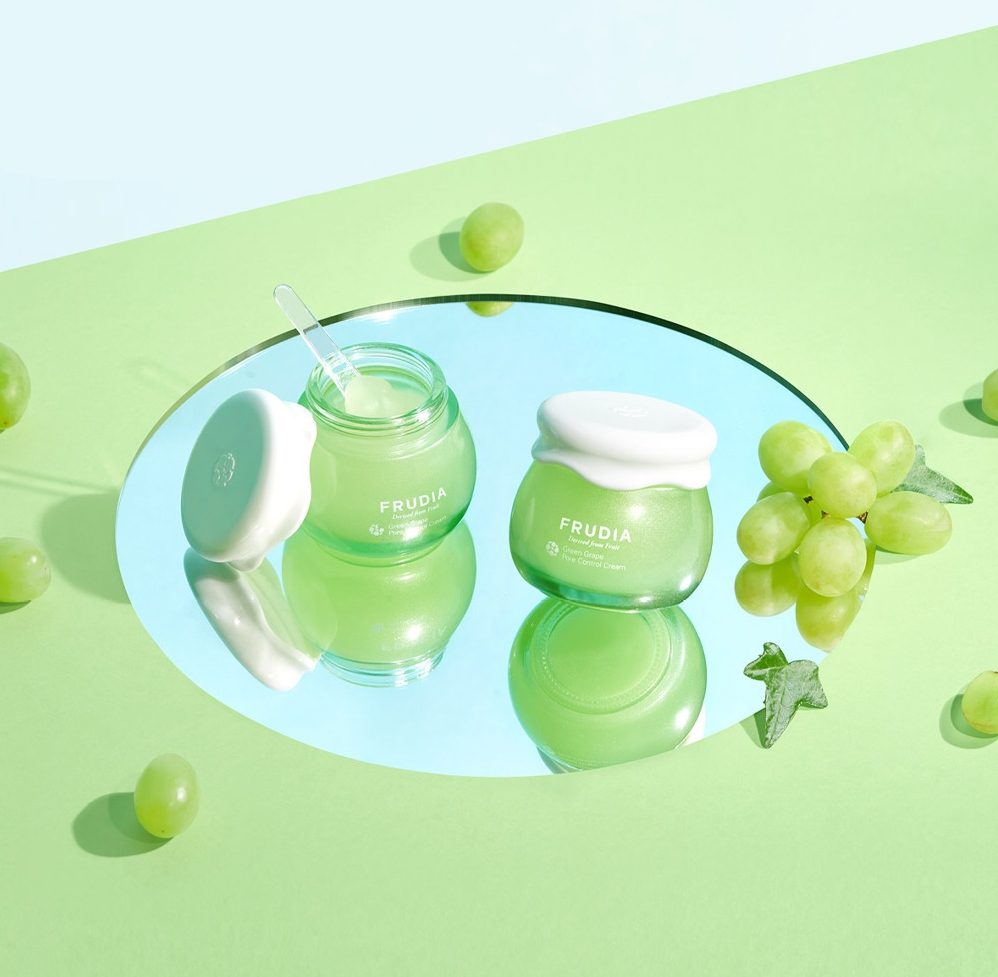 Frudia Крем себорегулирующий с зеленым виноградом - Green grape pore control cream, 55г