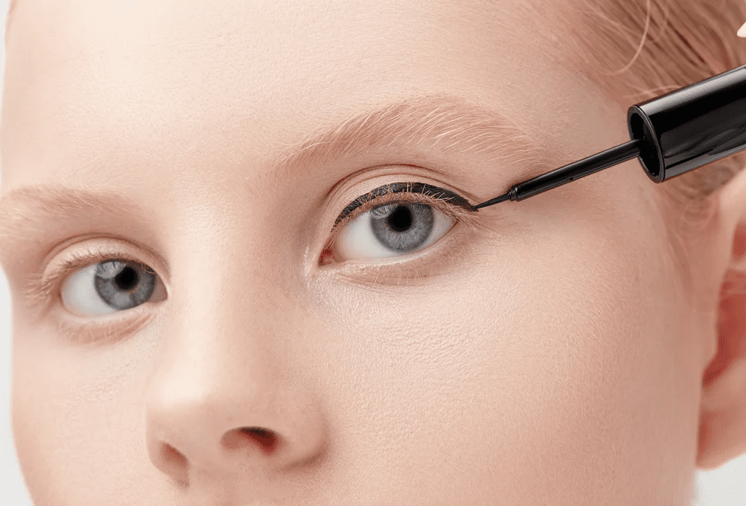 Ultimate Black Liner, Подводка-фломастер для глаз(черный) 5 г