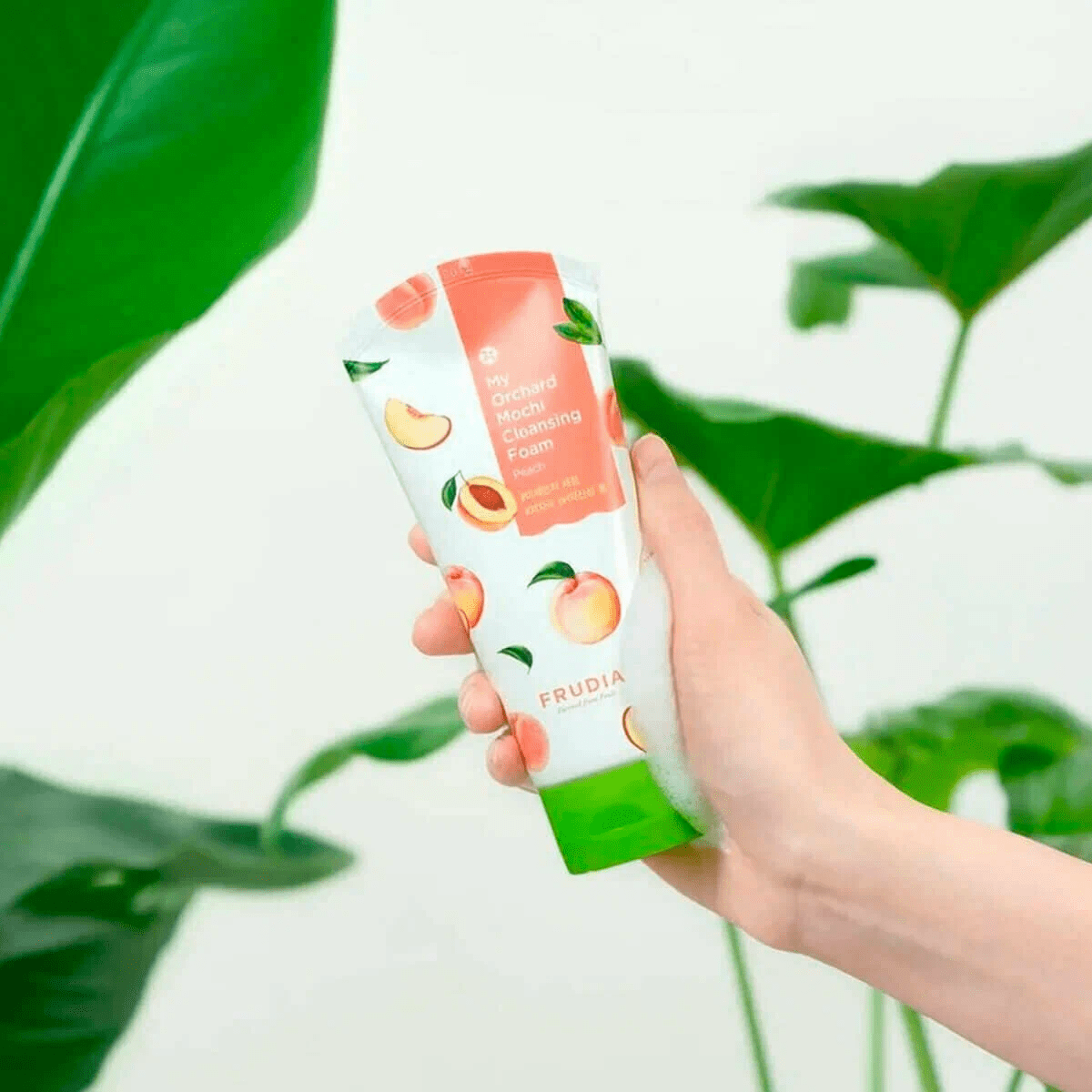Frudia Пенка-моти очищающая с персиком - My orchard mochi cleansing foam, 120мл