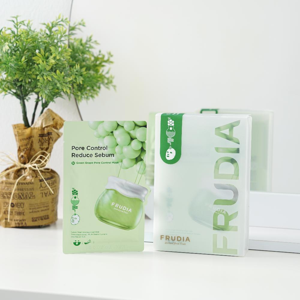 Frudia Маска тканевая для лица с зеленым виноградом - Green grape pore control mask, 20мл