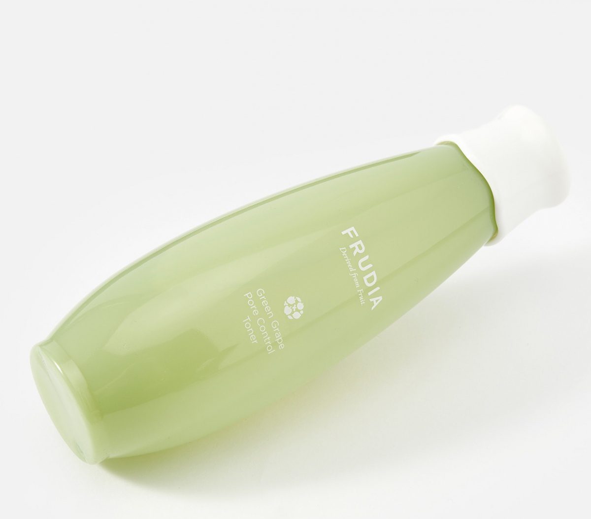 Frudia Тонер себорегулирующий с зеленым виноградом - Green grape pore control toner, 195мл