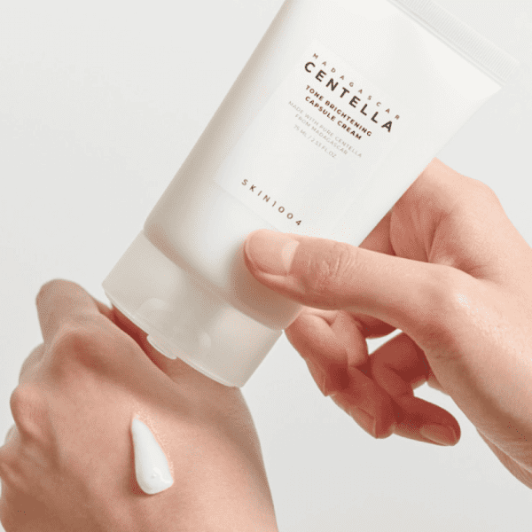 SKIN1004 Многофункциональный крем против пигмент/Madagascar Centella Tone Brightening Capsule Cream