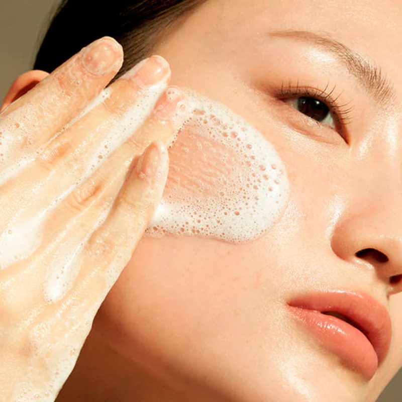 Dear, Klairs Нежная пенка для умывания Gentle black facial cleanser 140 мл