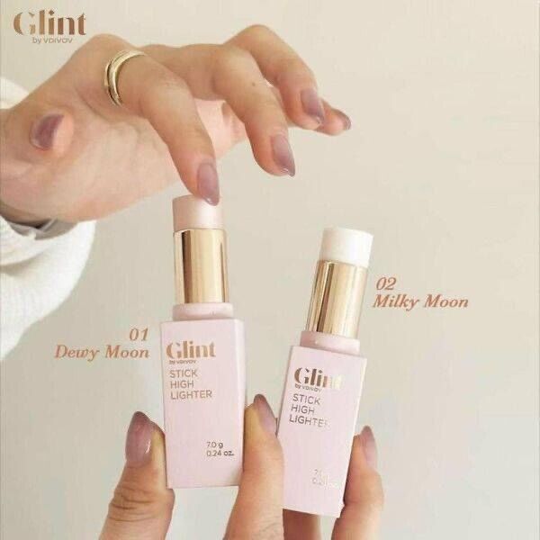 Glint By VDIVOV Stick Highlighter Стик-хайлайтер 02 Milky Moon 7гр