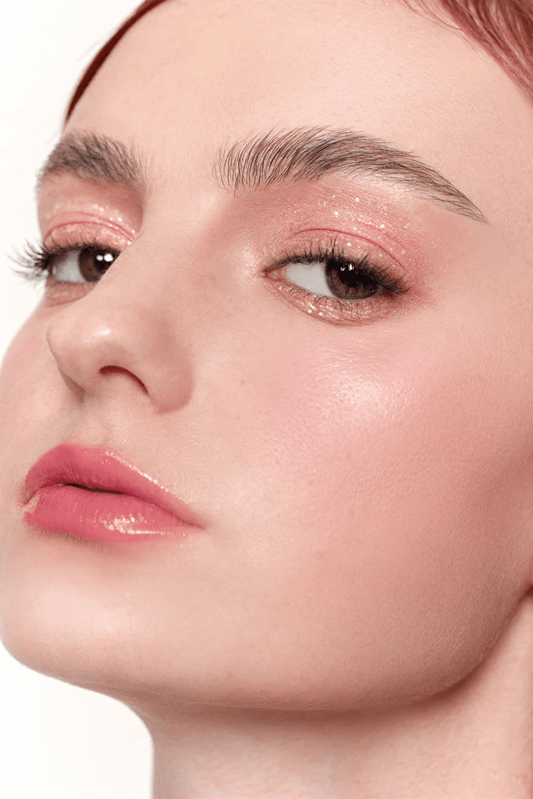DASIQUE Жидкий глиттер для век в персиковом оттенке Starlit Jewel Liquid Glitter 05 Light Peach DASIQUE Жидкий глиттер для век в персиковом оттенке Starlit Jewel Liquid Glitter 05 Light Peach