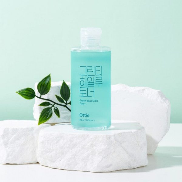 Ottie Освежающий тоник с экстрактом зелёного чая и гиалуроновой кислотой Green Tea Hyalu Toner 210мл