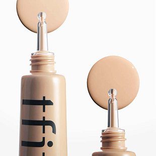 tfit Стойкий увлажняющий BB-крем Skin Cover BB Cream SPF50+ PA++++ BC01 Porcelain tfit Стойкий увлажняющий BB-крем Skin Cover BB Cream SPF50+ PA++++ BC01 Porcelain