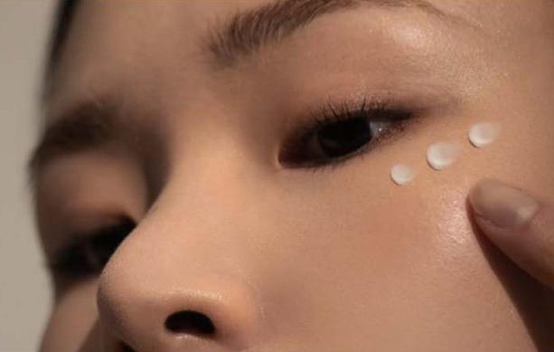 Haruharu wonder Black Rice Bakuchiol Eye Cream (1ml)[Sachet],Крем для кожи вокруг глаз с черн