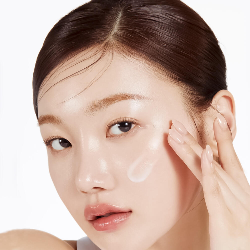 Medicube Разглаживающая сыворотка с коллагеном и ПДРН Collagen Glow Booster Serum 15 мл Medicube Разглаживающая сыворотка с коллагеном и ПДРН Collagen Glow Booster Serum 15 мл