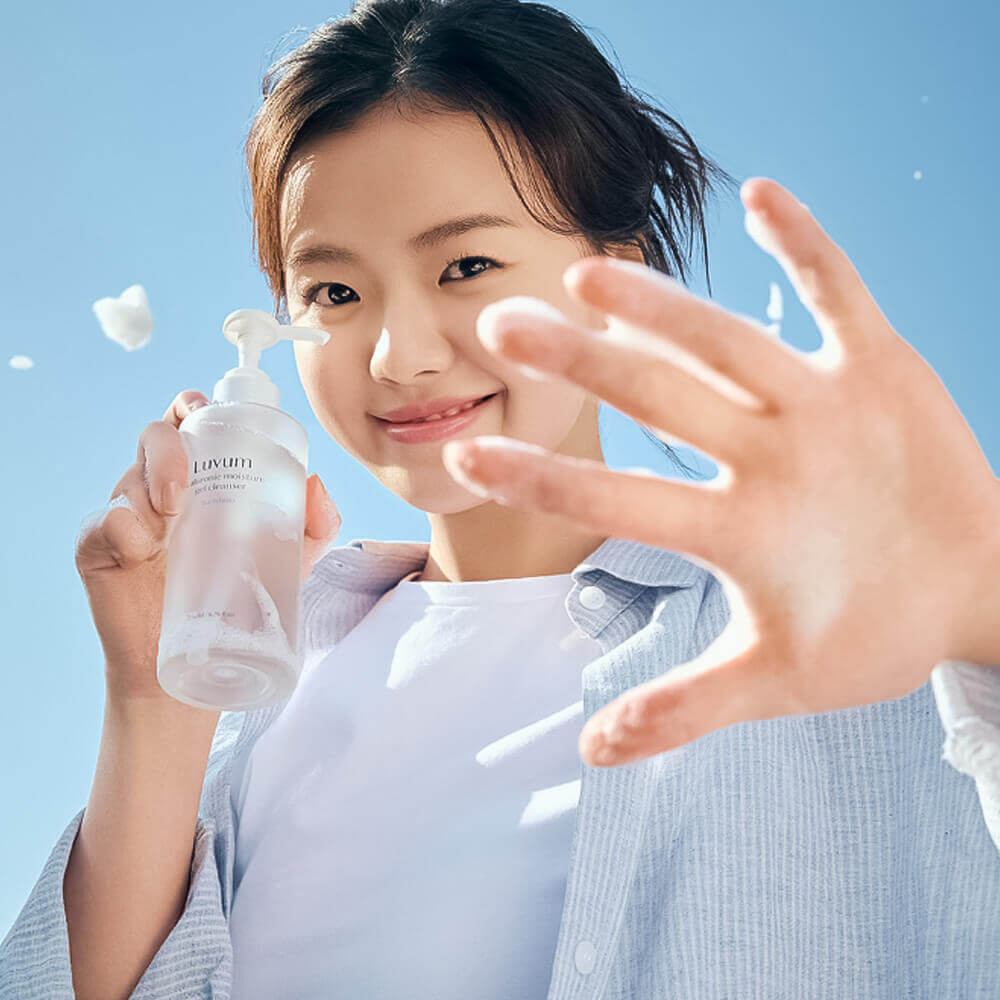 Luvum Миниатюра Гиалуроновый гель-пенка для умывания Hyaluronic Moisture Gel Cleanser Bamboo
